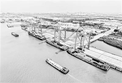 天弘配资 创新为帆，智能航运乘风破浪